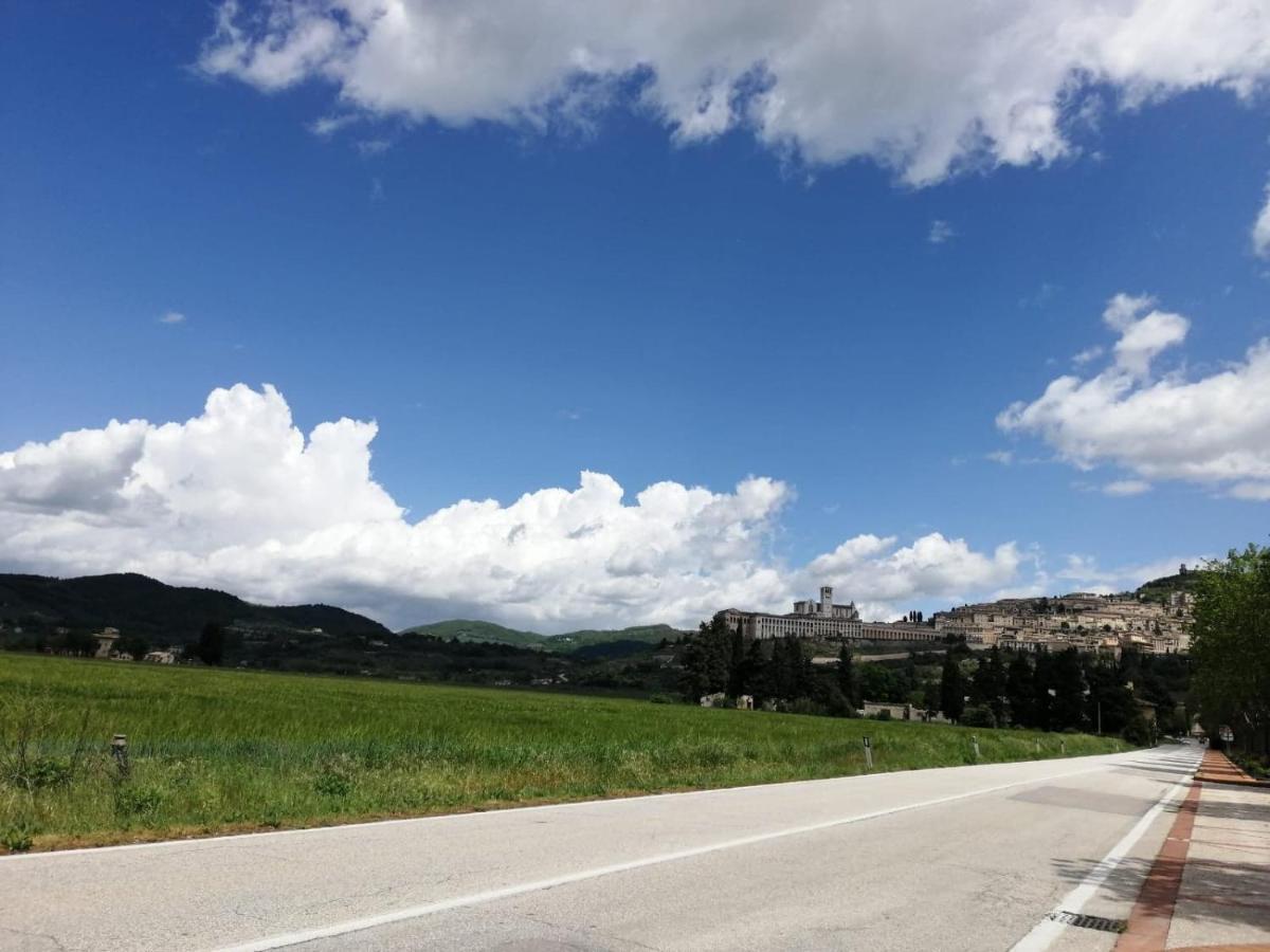 Hotel Villa Elda Assisi Luaran gambar