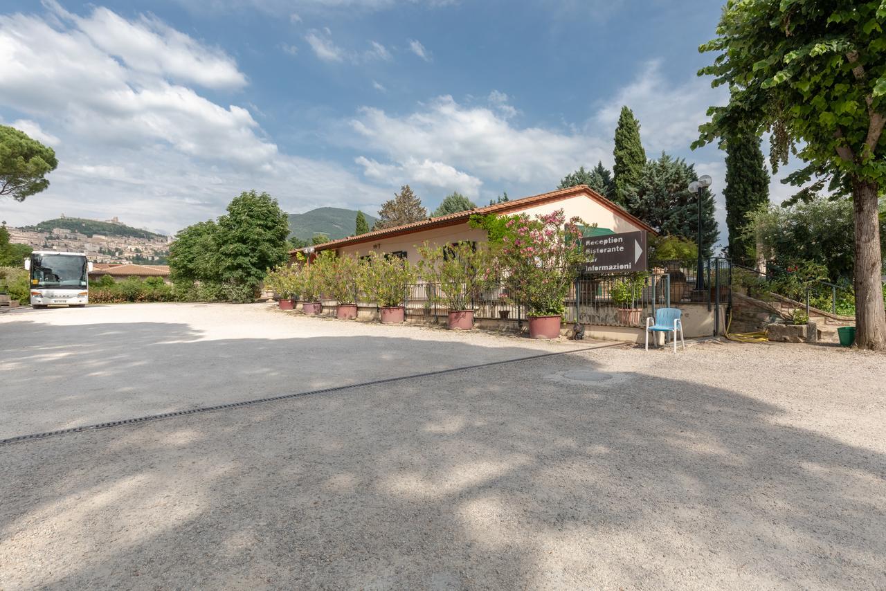 Hotel Villa Elda Assisi Luaran gambar