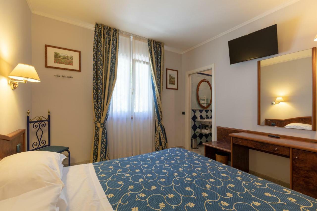 Hotel Villa Elda Assisi Luaran gambar