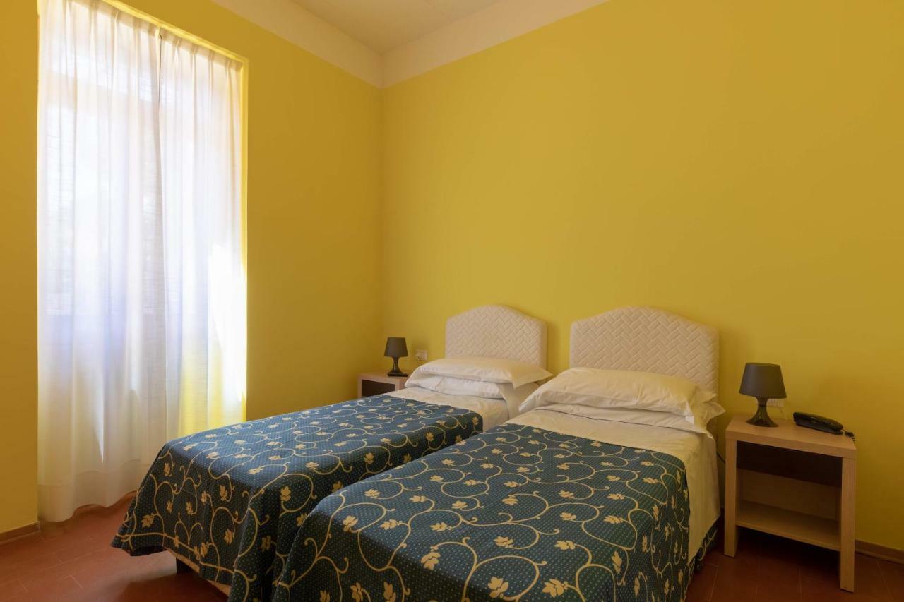Hotel Villa Elda Assisi Luaran gambar